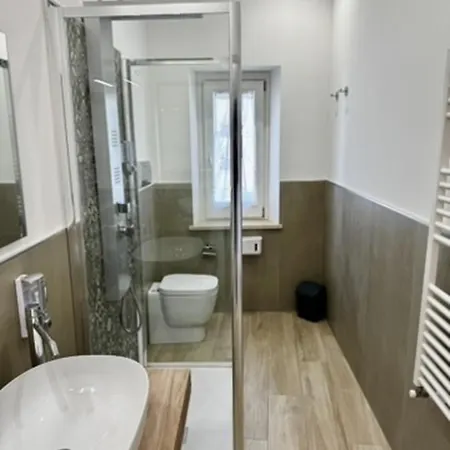 Center Apartment *